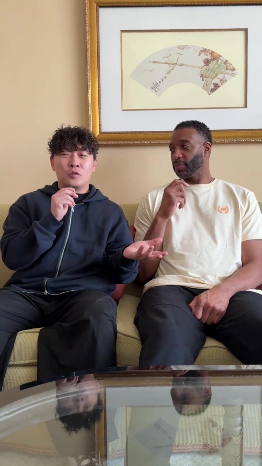 小伙子你真勇啊，在麥迪面前“那個(gè)，那個(gè)”的