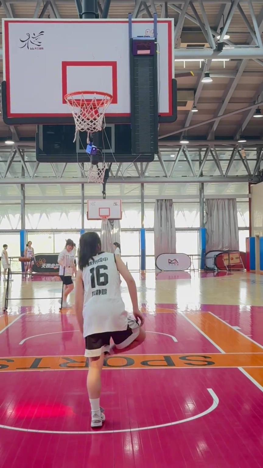 所以，你能摸高多少？