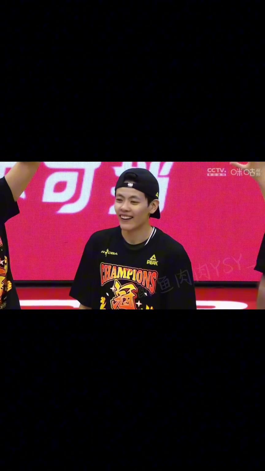 以小搏大以弱勝?gòu)?qiáng) ；從不被看好，到站到最高的領(lǐng)獎(jiǎng)臺(tái)...